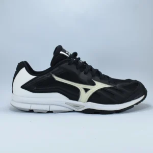 Mizuno Players Trainer
